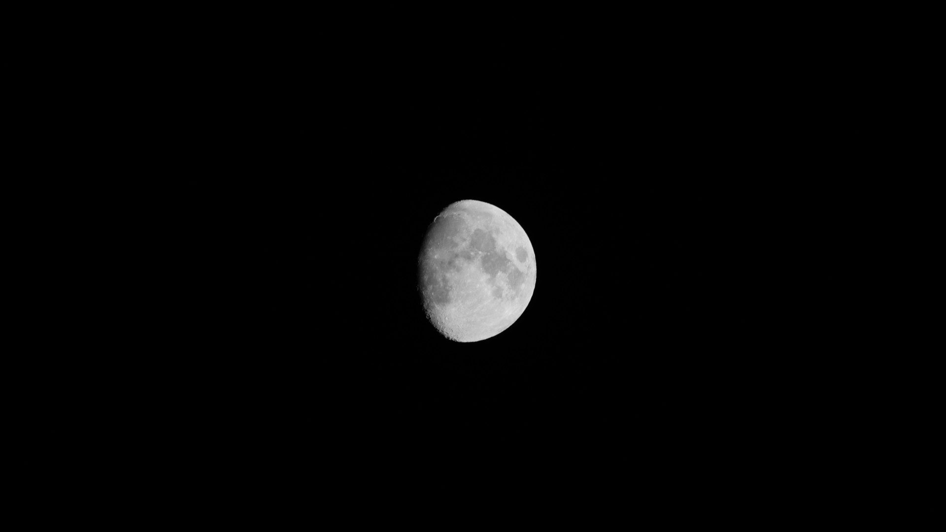moon.jpg